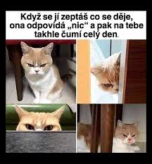 Tohle reálně evokuje, že se stane něco vážně hrozného. Hádka o nádobí.