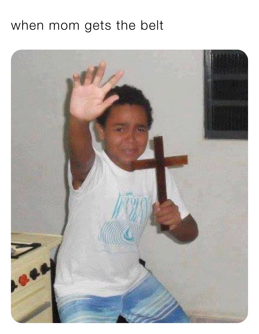 Vymítání ďábla titul, dostal jsem pětku, a máma se blíží, ustup!!!